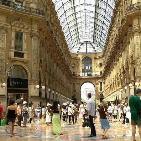 Casa Agatha Lenno- Luxury Air Conditioned Village By Italian *