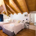Casa Agatha Lenno- Luxury Air Conditioned Village By Italian