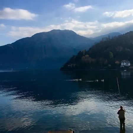 Casa Agatha Lenno- Luxury Air Conditioned Village By Italian לנו