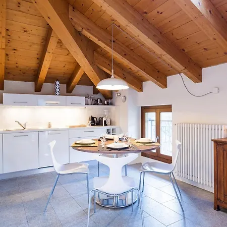 Casa Agatha Lenno- Luxury Air Conditioned Village By Italian