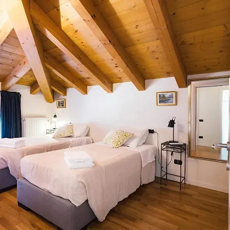 Casa Agatha Lenno- Luxury Air Conditioned Village By Italian